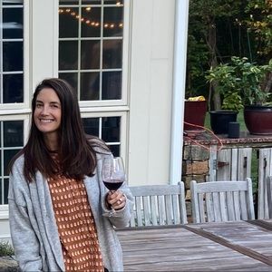 Meet your Posher, Cynthia